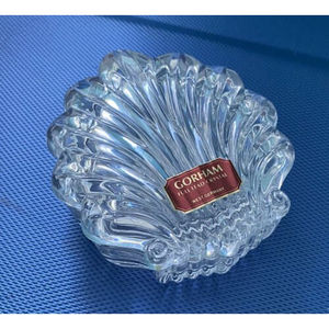 Full-Lead Crystal Chantilly Shell Box with lid 4"